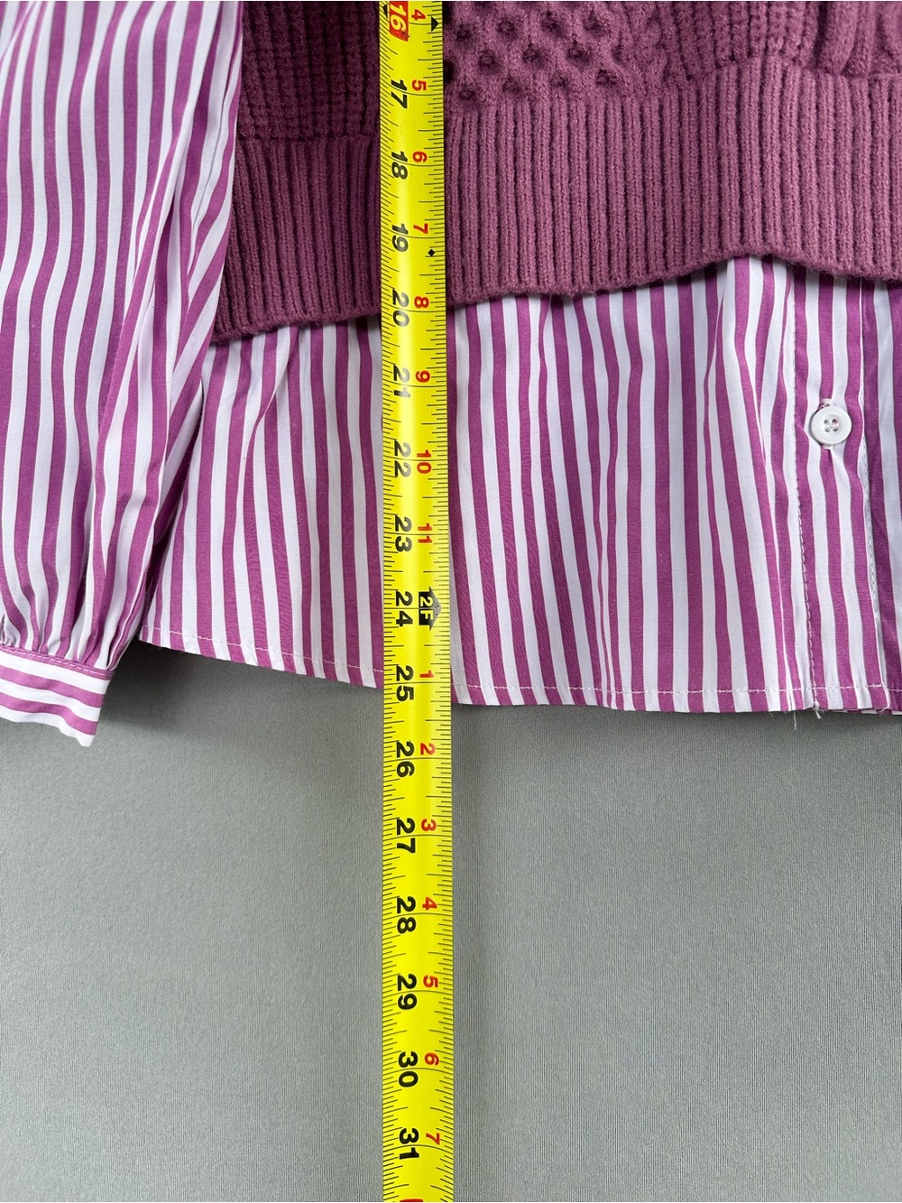 🎉5 for $45🎉 & Merci sweater pullover size S - Picture 4 of 7